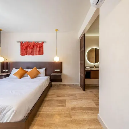 Elegant 2br W Rooftop Pool Close To Holiday home Tulum
