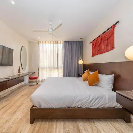 Elegant 2br W Rooftop Pool Close To Holiday home Tulum