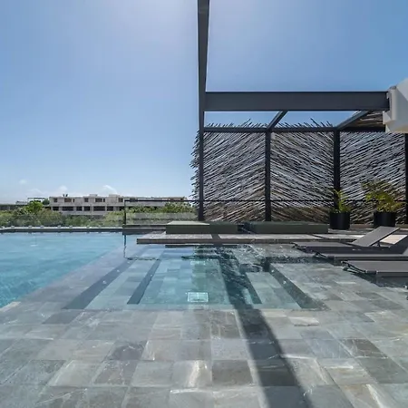 Holiday home Elegant 2br W Rooftop Pool Close To Tulum