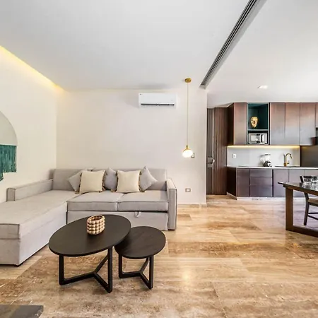 Elegant 2br W Rooftop Pool Close To Holiday home Tulum