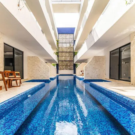 Lux 2 Bd Corner W Swim Up Pool Aldea Zama