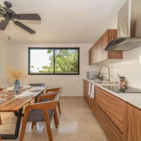 Lux 2 Bd Corner W Swim Up Pool Aldea Zama Holiday home