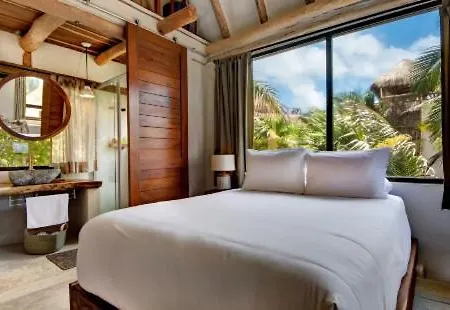 Villa Aldea Beachfront