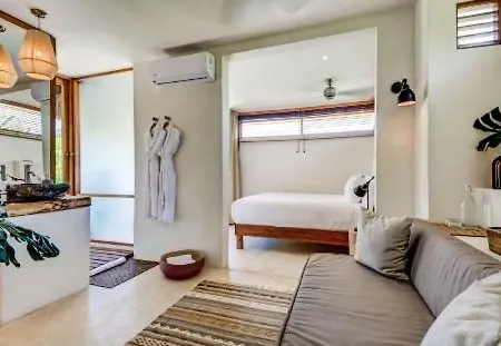 Villa Aldea Beachfront *