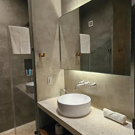 New Bamboo Serena Pool & Jacuzzi Apartment
