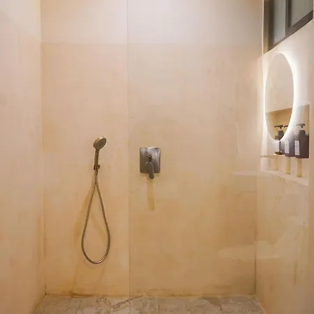 Aparthotel Otonomus *