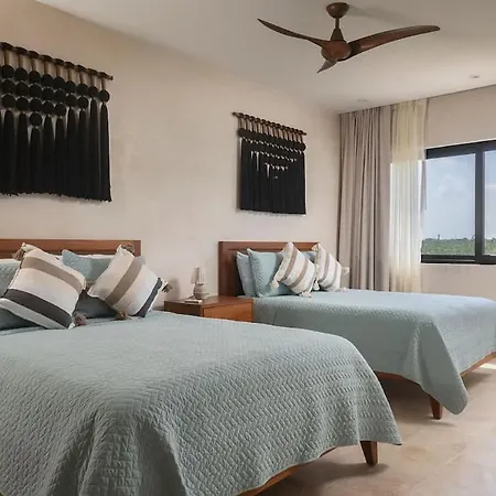 3br Beachfront With Private Rooftop At Tankah Bay