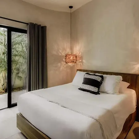 Lux Casa Kuk 2 Pools 2 Kitchens Rooftop Oasis Villa