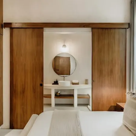 Lux Casa Kuk 2 Pools 2 Kitchens Rooftop Oasis Villa *