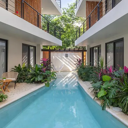 Chic Santal & Avenida 7 Apartment *