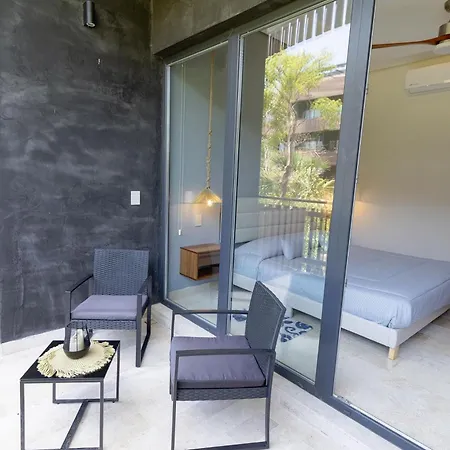 Apartment Hideaway In Zone *