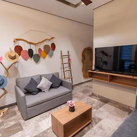 Escape - Jacuzzi - Free Bikes & Apartment