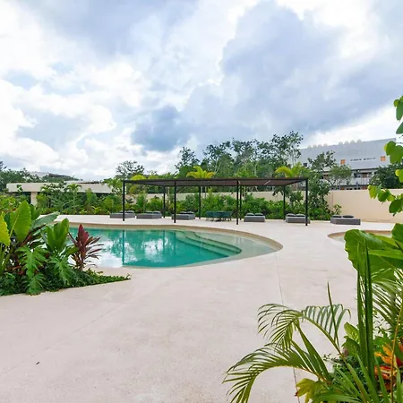 Holiday home Stylish Loft With Pool Access *