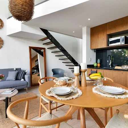 Stylish Loft With Pool Access