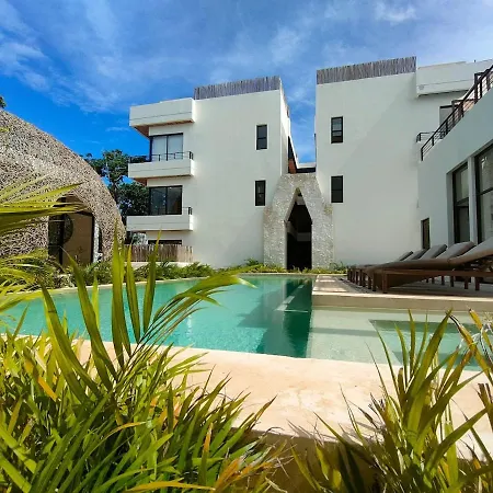 Tropical Escape In A Cozy Paam Cheel Tulum