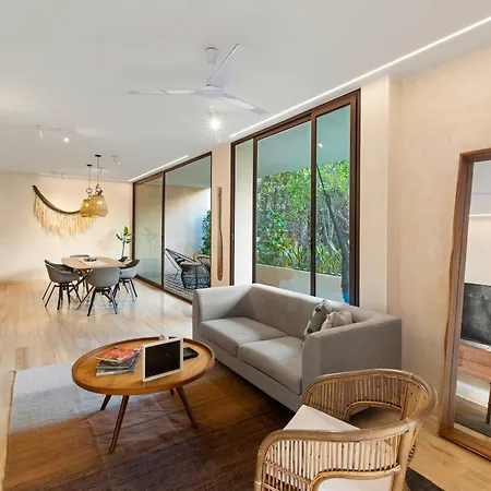 204 Hidden Gem In The Heart Of W/ Huge Private Terrace And Pool For 6 Pax Apartment *
