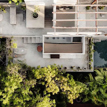 Shalva & Aviv Iconic 200m Villa *