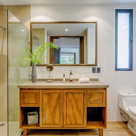 Luxurious Oasis Jacuzzi With Art Gallery And Pool Tulum