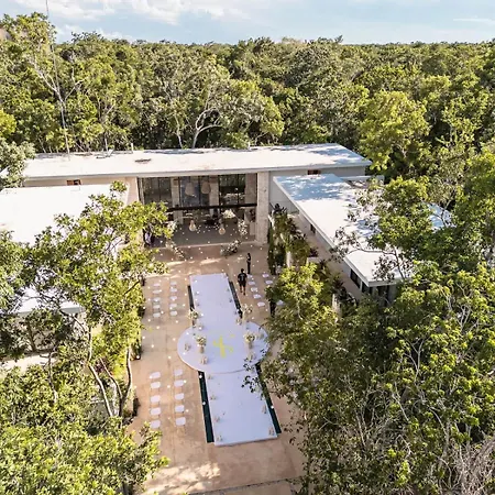 Holiday home Hacienda Babylon - 9 10 Pools Gym & Sauna *