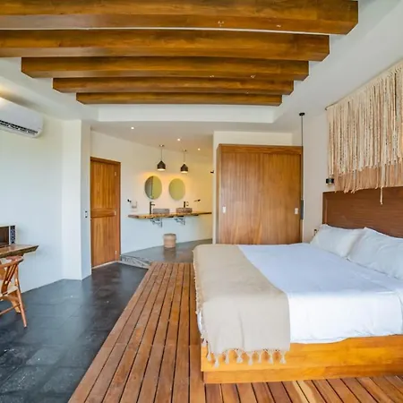 Apartment Secluded Jungle Free Access To Club