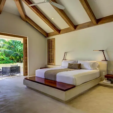 Beachfront In * Tulum