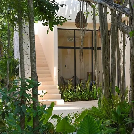 La Linda Luxury Two Story Huge Terrace Next To The Pool *
