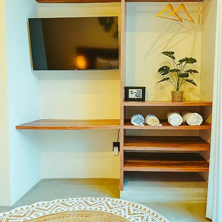 Apartamento La Linda Luxury Two Story Huge Terrace Next To The Pool *