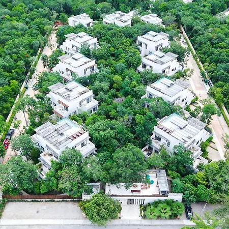 La Linda Luxury Two Story Huge Terrace Next To The Pool Apartamento *