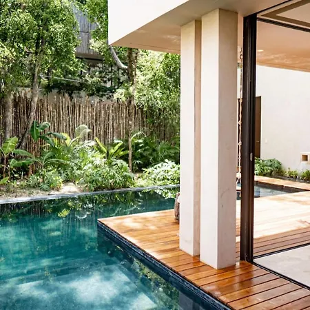 Essentia Luxury Jungle 2br With Private Pool *