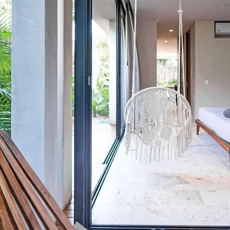 Essentia Luxury Jungle 2br With Private Pool *