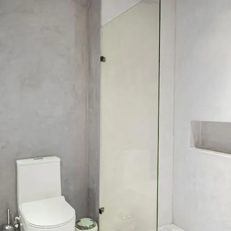 Essentia Luxury Jungle 2br With Private Pool *