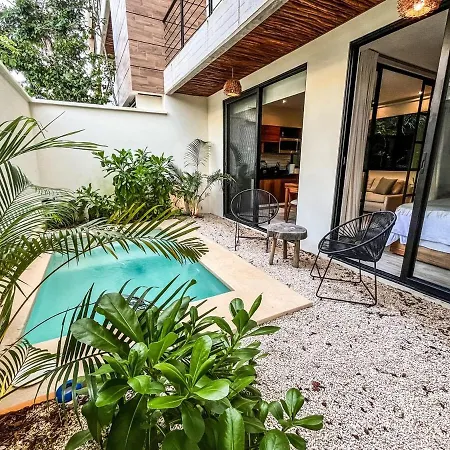Full Private Pool, 1 Bed, 1 Sofa, 1 Inflatable Apartment Tulum