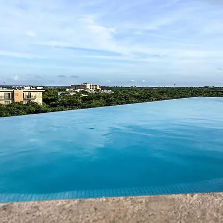 Full Private Pool, 1 Bed, 1 Sofa, 1 Inflatable Apartment Tulum