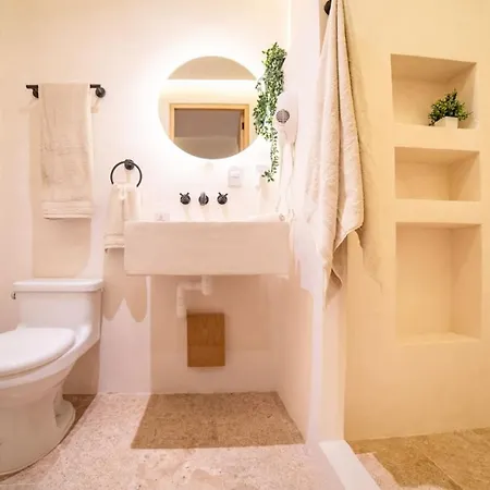 Apartment Chic And Elegant Escape In *