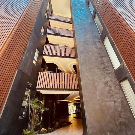 Jungle Guardian - Rooftop Pool & Club In Zona Hotelera Tulum