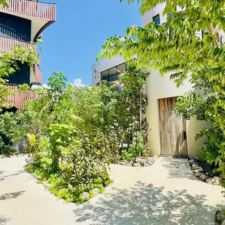Jungle Guardian - Rooftop Pool & Club In Zona Hotelera Tulum