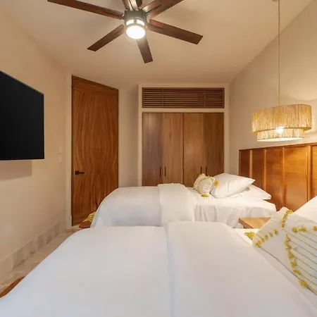 4br Stunning In Tulum's Heart