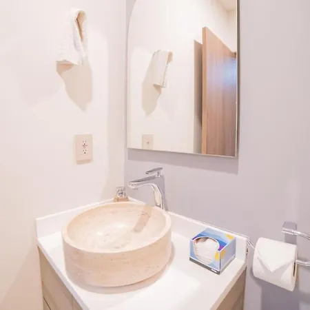 Stylish 2br Free Club