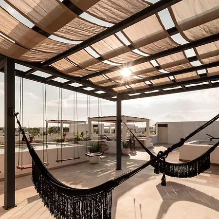 Your Pet-friendly Getaway W Rooftop, Pool *