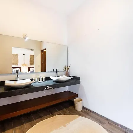 La Veleta - Trendy - Pool View Inn *