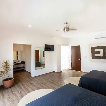 La Veleta - Pool Access *