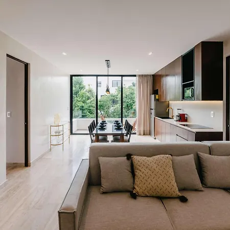 Apartment Luxury Penthouse Private Rooftop Pool Concierge *