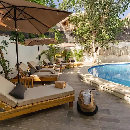 La Veleta - Pool Access *