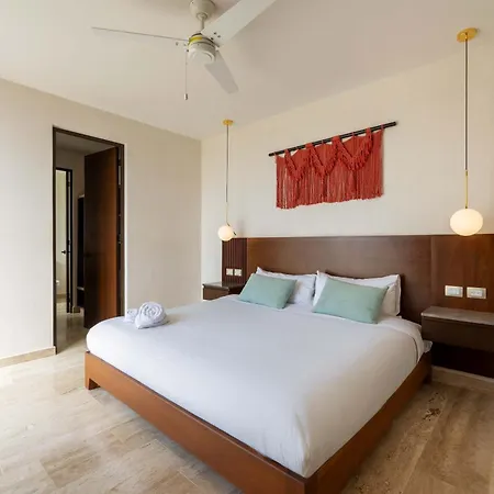 Apartment Luxury Penthouse Private Rooftop Pool Concierge *