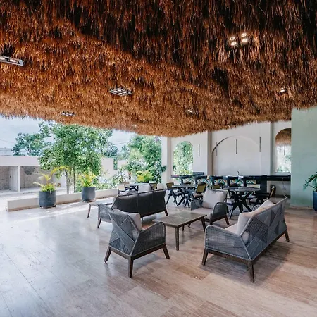 Luxury Penthouse Private Rooftop Pool Concierge *