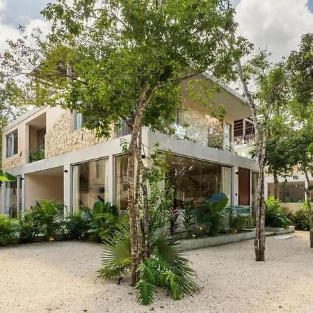 Selva - 4br Jungle Retreat With Pool & Rooftop Holiday home Tulum