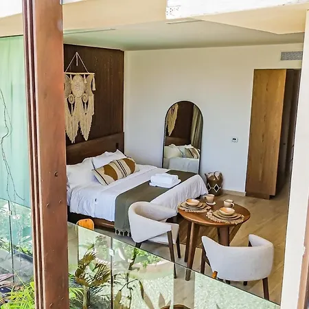 Luxurious 6 Minutes From The *