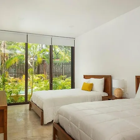 Holiday home Relaxing 2br Omara With Direct Pool Access *