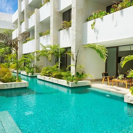Relaxing 2br Omara With Direct Pool Access Holiday home
