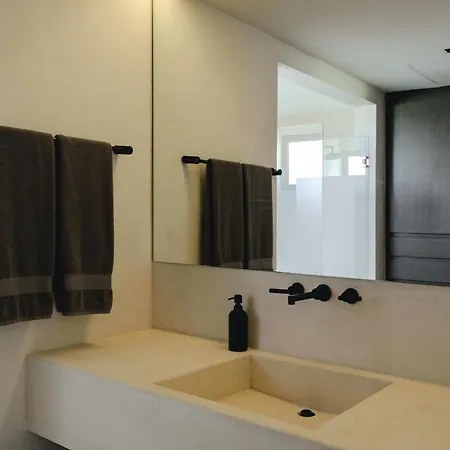 Beachfront 3br With Private Rooftop And Lounge Pool, Tankah Bay Apartment Tulum
